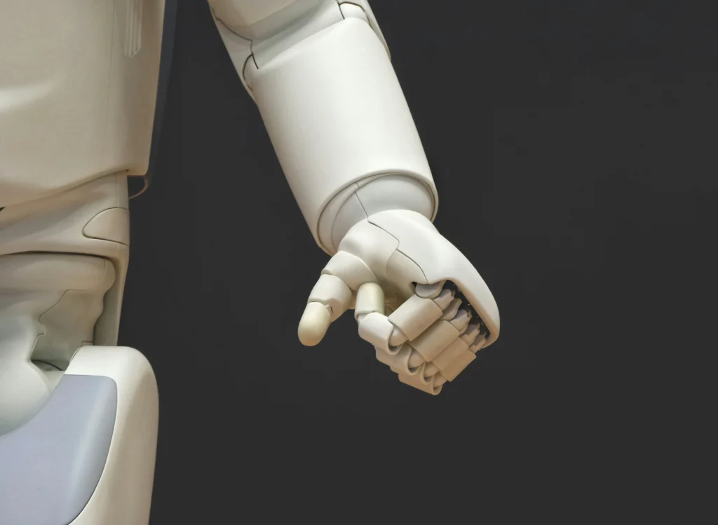 AI-powered humanoid robot hand